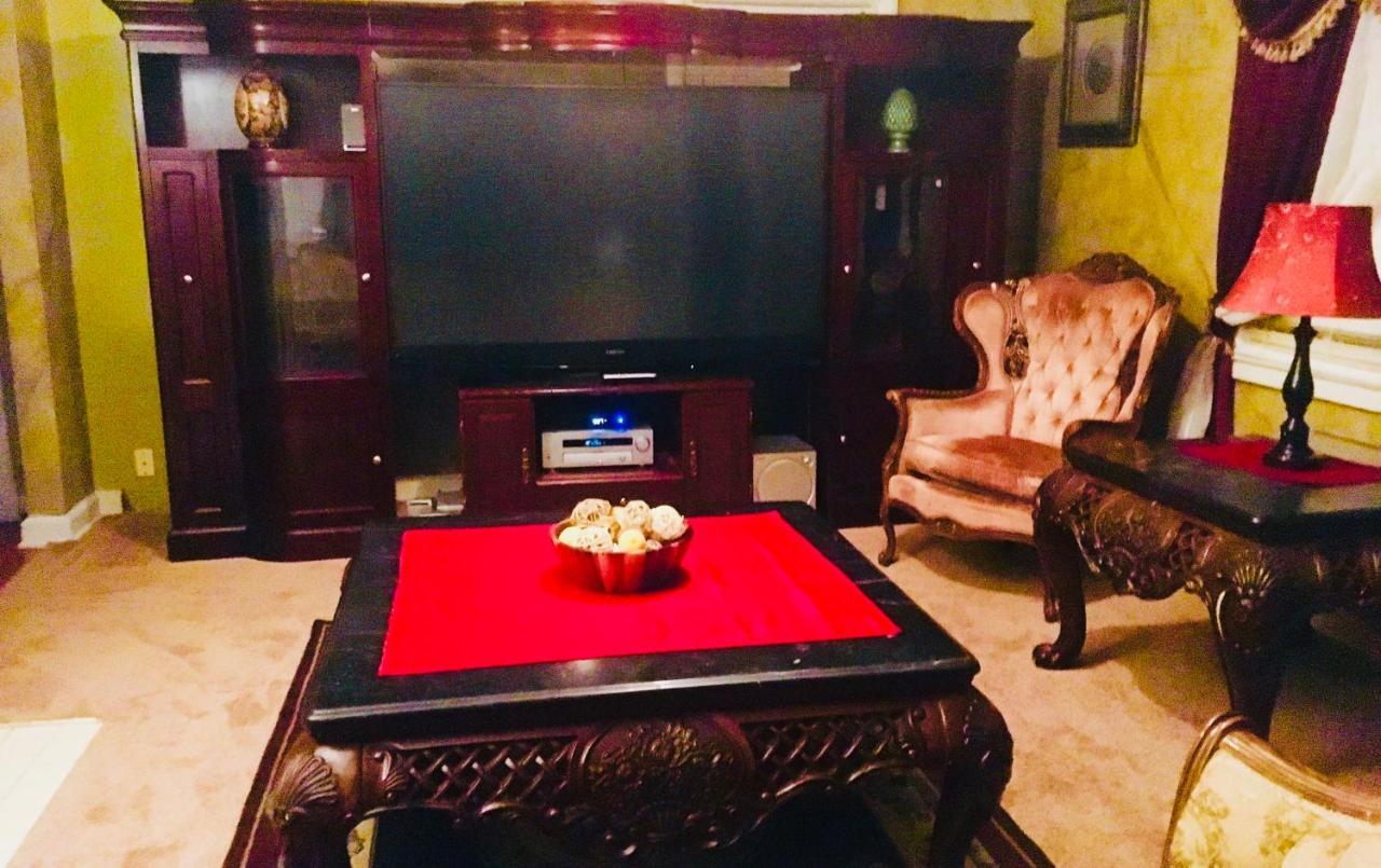 2 Bedroom Sleeps 6 Spacious Luxury Apartment 79 Montgomery Luaran gambar