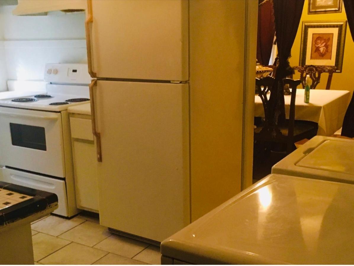2 Bedroom Sleeps 6 Spacious Luxury Apartment 79 Montgomery Luaran gambar